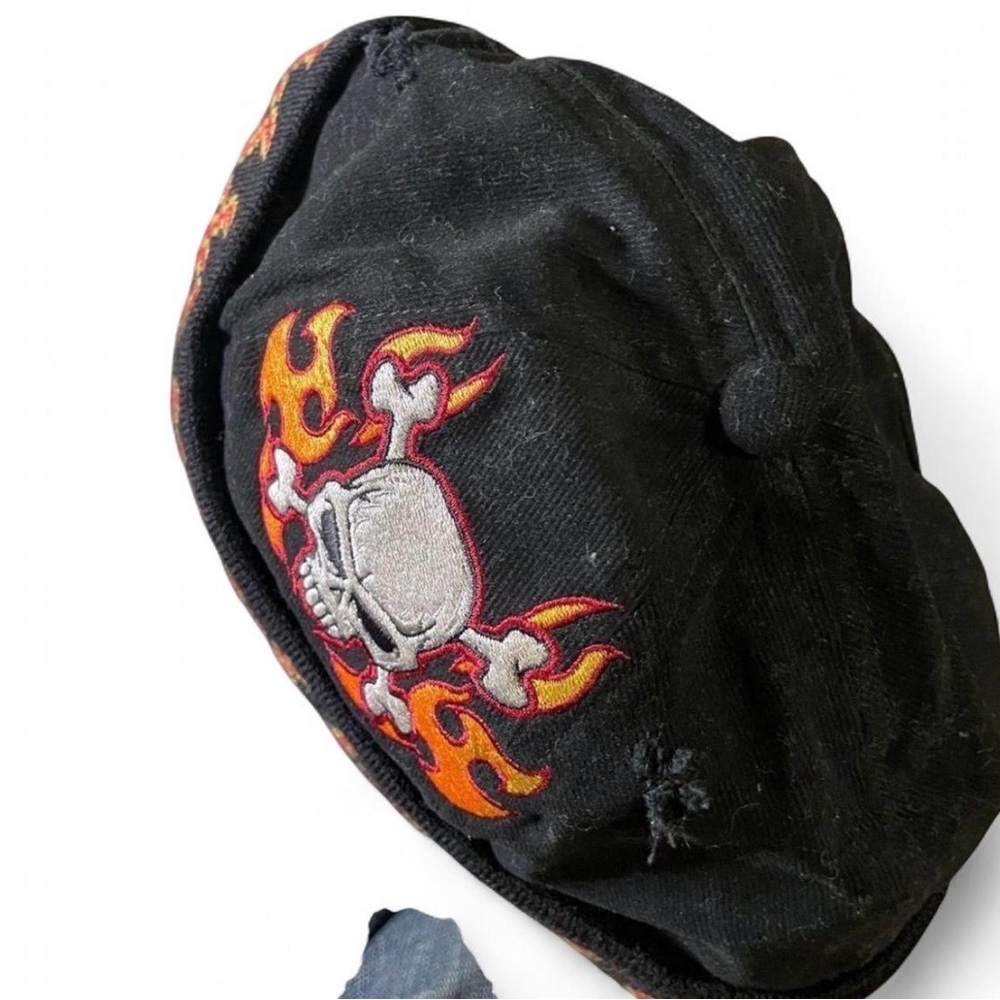 Vintage Skull and Flames Brimless Sailor Cap - Salesman‎ Sample Streetwear Hat - Picture 3 of 4